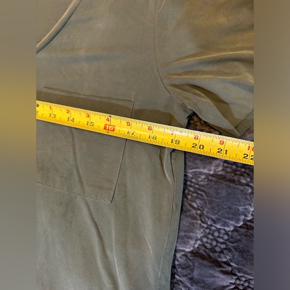 Soaked Stitchfix Green V Neck Short Sleeve Pocket Raw Hem Tee Shirt medium - Picture 16 of 17